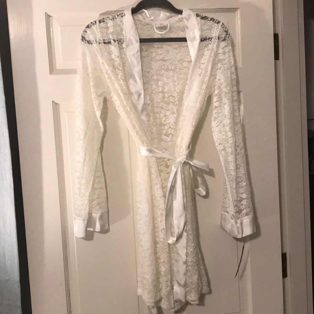NWT Sheer cream lace robe